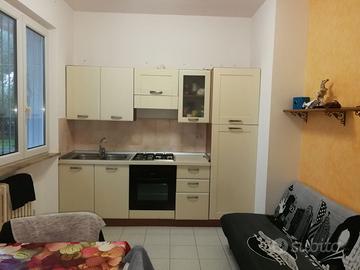 PIANO TERRA CON PARCHEGGIO NELLA CORTE RECINTATA
