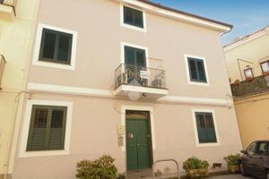 CASA INDIPENDENTE A SAPRI