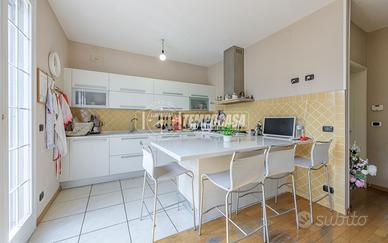 Casa indipendente a Correggio 5 locali