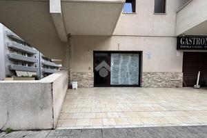 AUTORIMESSA A REGGIO DI CALABRIA