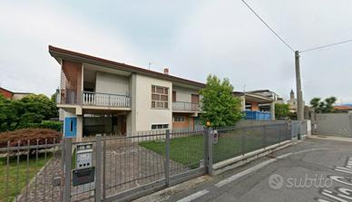 Bilocale con posto auto a Filago