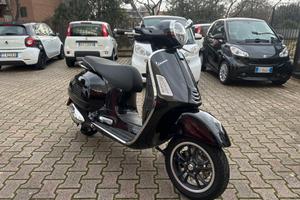 Vespa 310 GTS hpe Super nuova da immatricolare