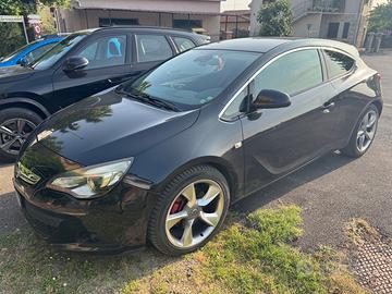 OPEL Astra 4ª serie - 2012