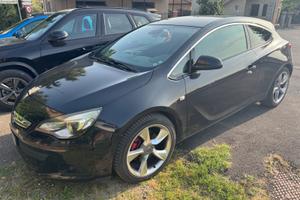 OPEL Astra 4ª serie - 2012