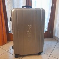 valigia unico difetto piccolo segno vedi foto 4