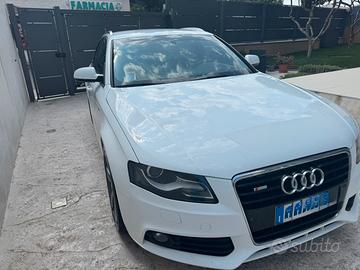 Audi A4 Avant 2.0 TDI S Line