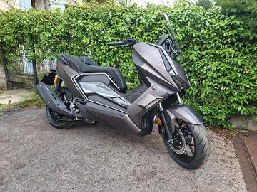 NUOVO SCOOTER Wottan Motor GT2 300 MOTORE PIAGGIO