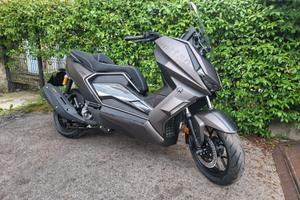 NUOVO SCOOTER Wottan Motor GT2 300 MOTORE PIAGGIO