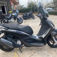 Piaggio Beverly 350