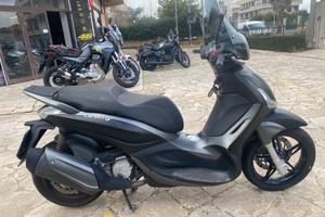 Piaggio Beverly 350