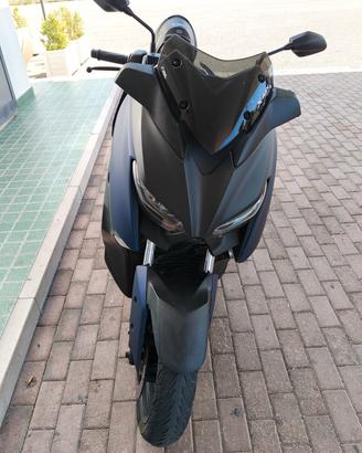 Xmax 125