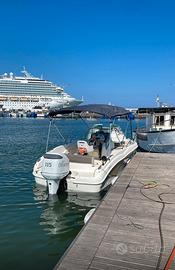 Barca albatros Aloha 18