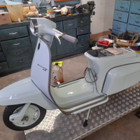 Lambretta j 50