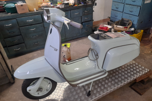 Lambretta j 50