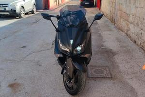 Yamaha tmax 530