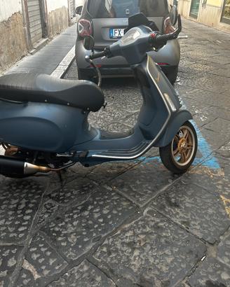 Vespa primavera 125 officina 8