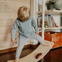 Tavola d'equilibrio in legno naturale per bambini