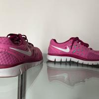 Scarpa Nike donna n.38.SUOLA PER TAPIS ROULANT