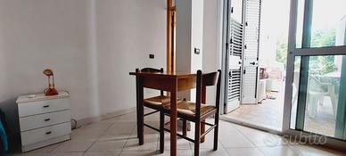 SUL MARE Monolocale clima-lavatrice-p.auto