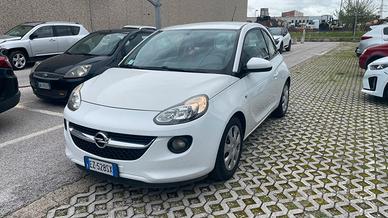 Opel Adam 1.2 70 CV Slam