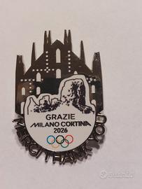 spilla olimpiadi Milano Cortina 