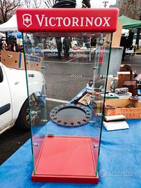Victorinox espositore 