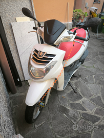 Scooter Peugeot lxr 200