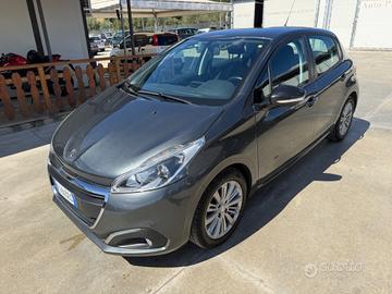 Peugeot 208 BlueHDi 75 5 porte Allure