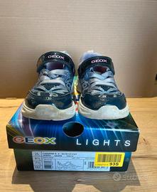 Scarpe Geox lights per bambina – numero 25