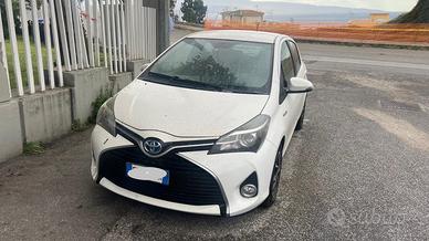 Toyota Yaris Hybrid come nuova garanzia toyota