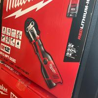 Pressatrice milwaukwe 12v nuova completa di ganasc