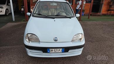 FIAT 600 1.1 Active SAL. CLIMA PERFETTO E.1500