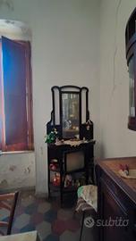 Mobiletto Liberty a Parete con Specchiera –  1900