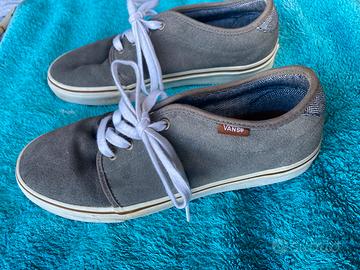 Scarpe VANS grigie unisex mai usate