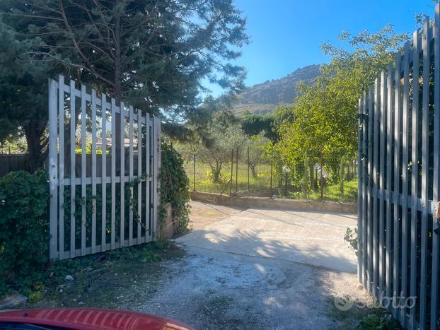 Casetta di campagna con 1000 mt di terreno