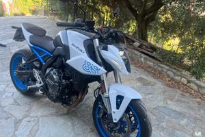 Suzuki GSX-8S