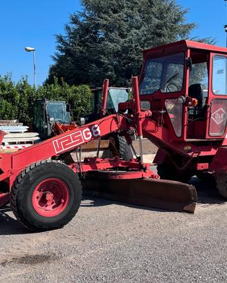 AUTOLIVELLATORE / GRADER O&K G8 (Targato)