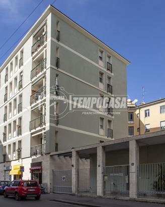 Appartamento a Milano Via Luigi Canonica 1 locali