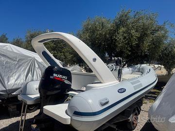 Gommone predator 5.90