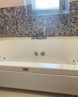 Jacuzzi Aquasoul Double