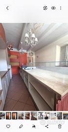 Arredamento per panificio o pizzeria a taglio