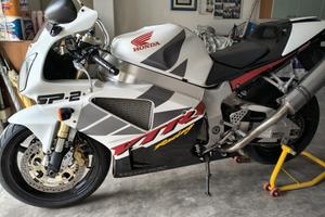 moto Honda VTR 1000 sp2