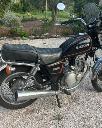 Suzuki GN250
