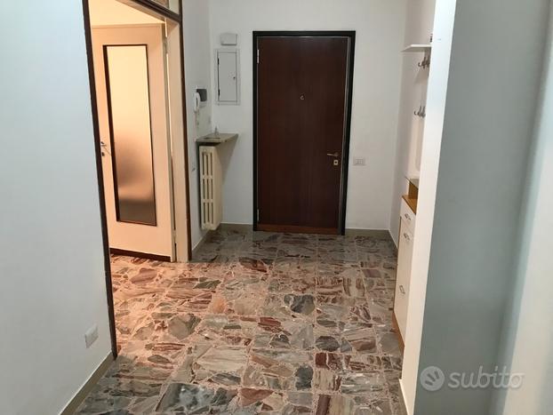 Quadrilocale arredato con terrazzo