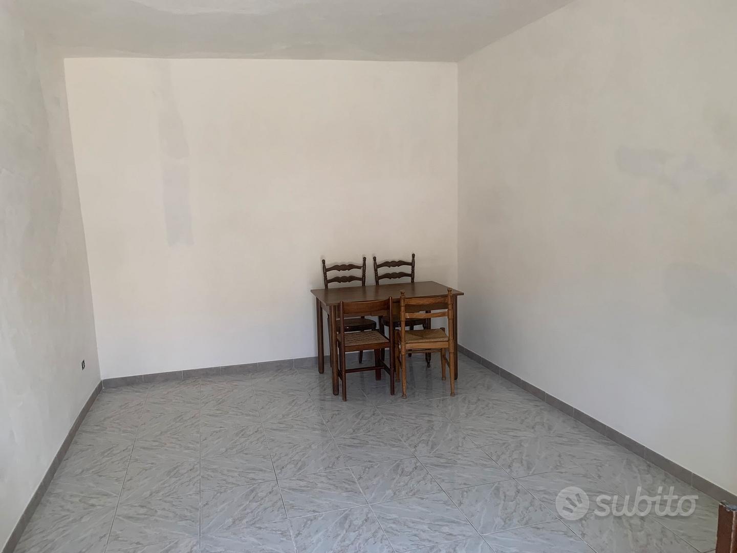 Appartamento 2 locali + servizi - Vista 3