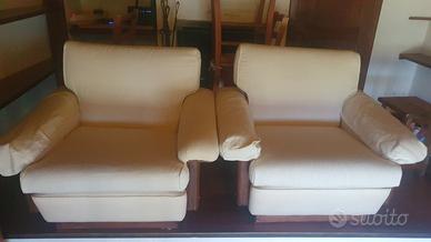 Coppia poltrone bianche