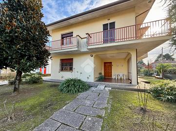 VILLA SINGOLA A SANTARCANGELO DI ROMAGNA