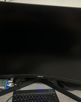 Samsung Odyssey G5 27” Curvo