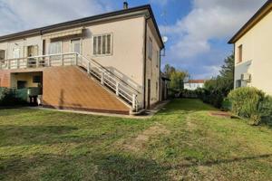 Villa di 177 m² con 4 locali e box auto doppio a P