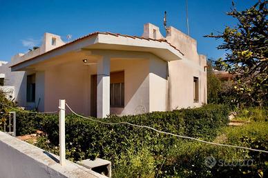 Punta Braccetto - Villa con Giardino